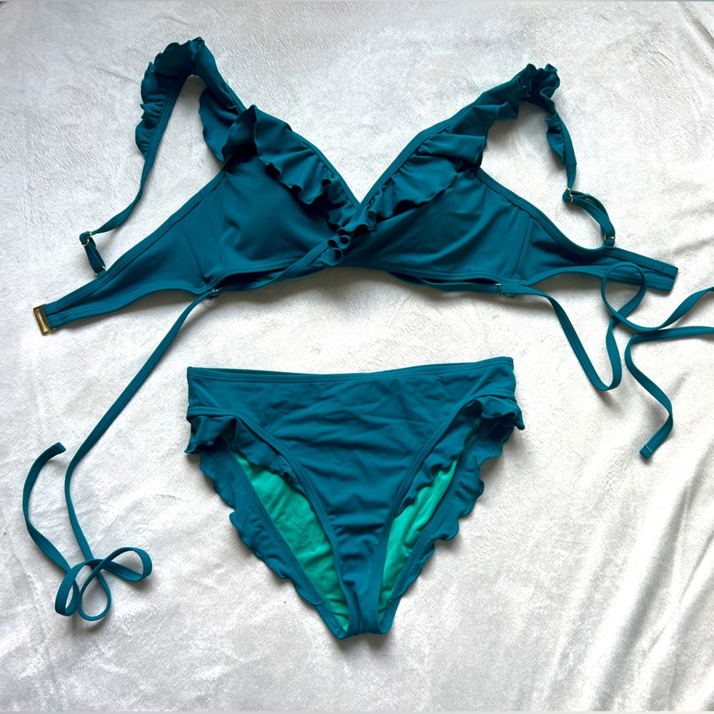 Sun Dazed Turquoise Bikini, Large bottom and 34DD top, worn only once